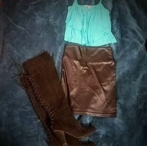 Knee high black boots - size 8